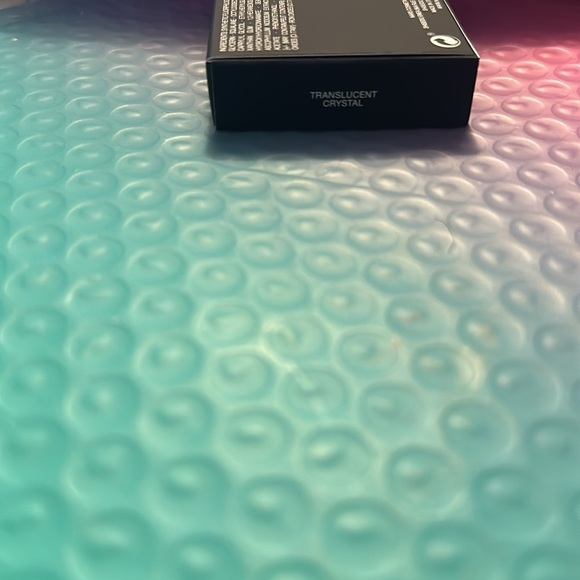 NARS Translucent Setting Powder - Crystal - Picture 3 of 3